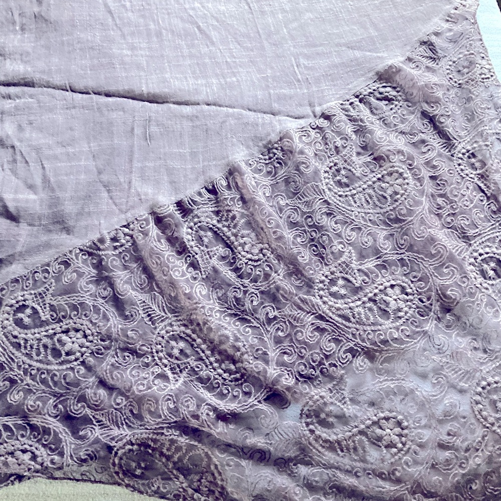 Lavender linen and lace scarf